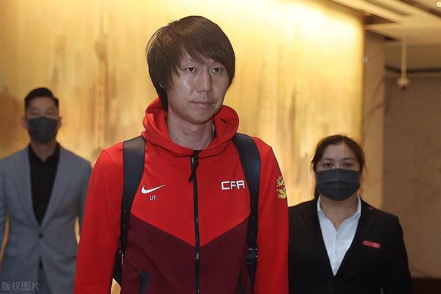 尽管增长法律将会被废除，但这并不影响国米引进布坎南的交易，他们决定无论如何都要完成这笔交易。